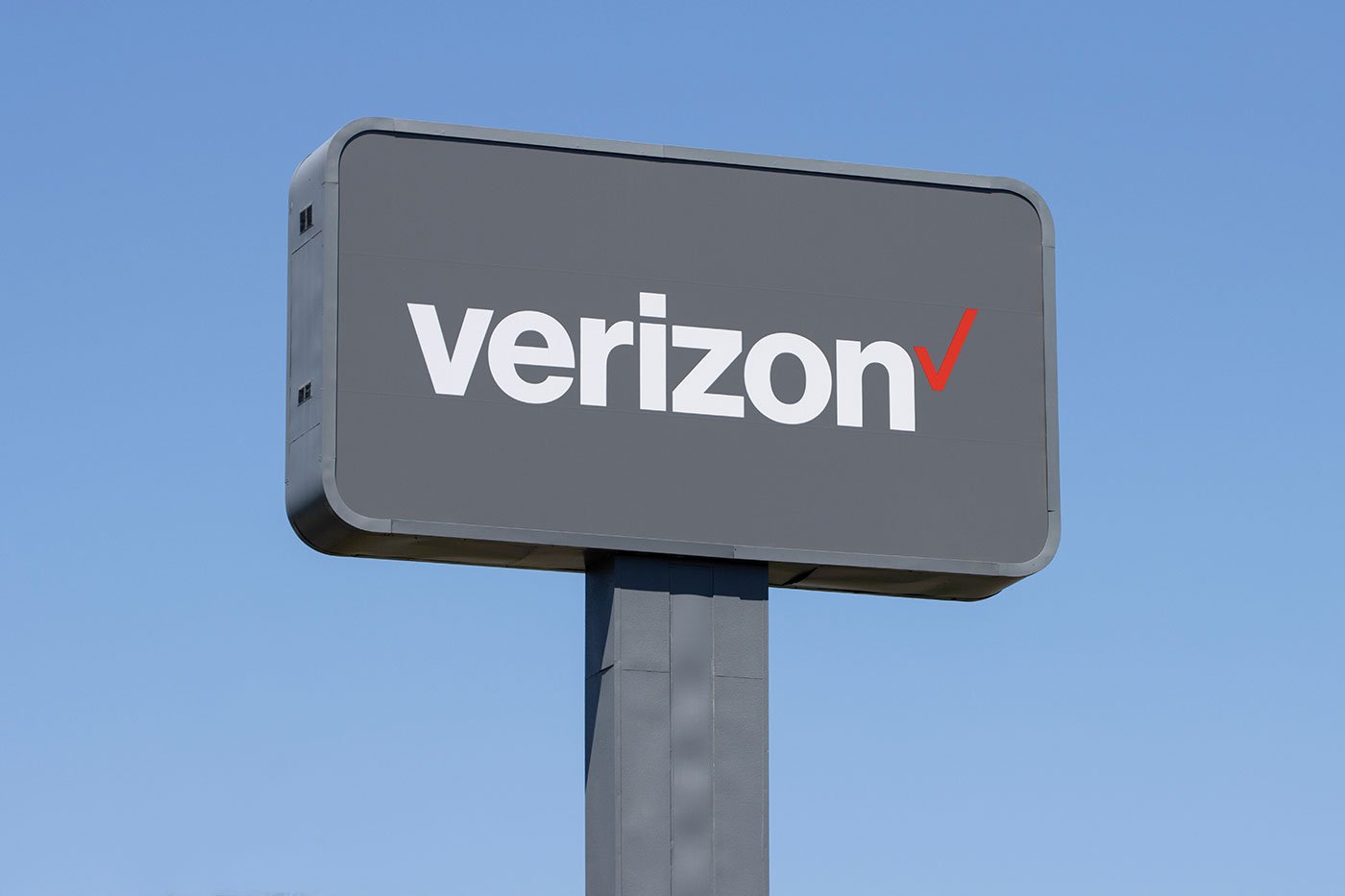 Verizon joins T-Mobile and AT&T by offering a truly unlimited mobile plan